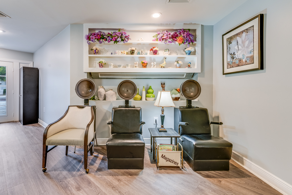 salon chair